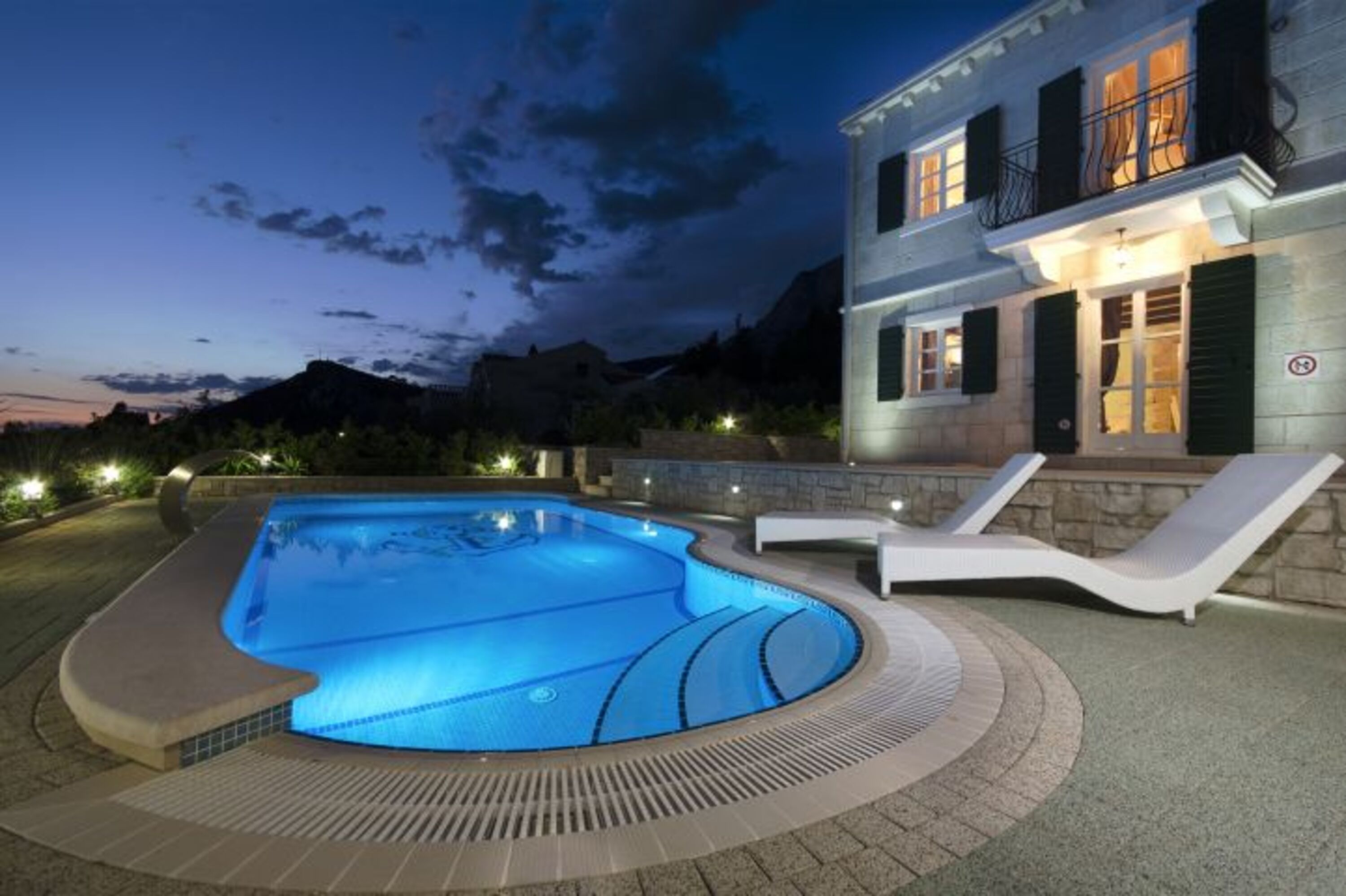 beheizter Pool