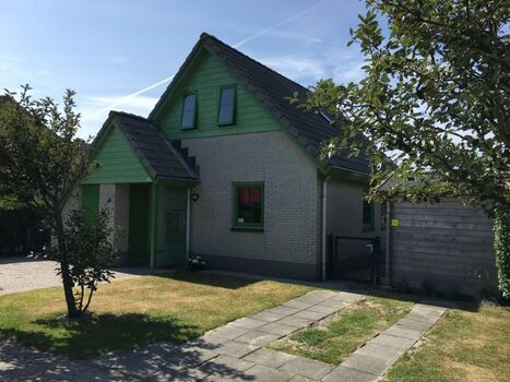 Strandslag 13 / Parkplatz am Haus 