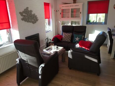 Wohnzimmer / Couch mit Funktion