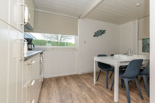 Offene Küche mit Essecke