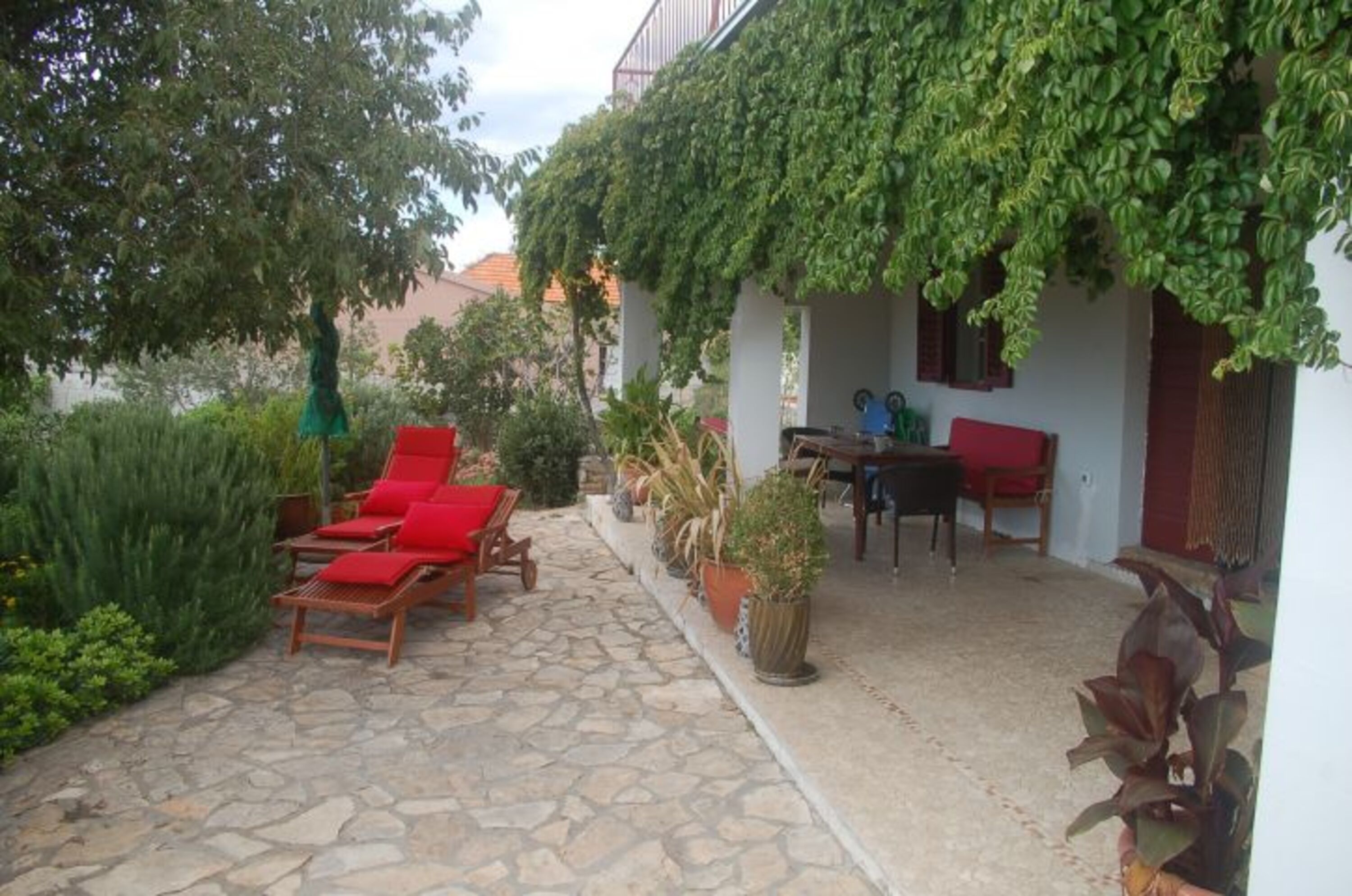 Blick auf die Terrasse bei Ankunft