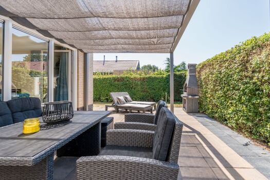 Die tolle überdachte Terrasse