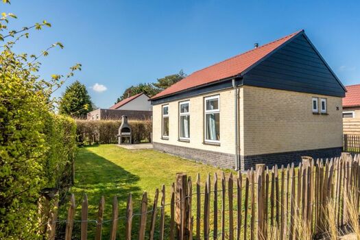 Der gemütliche Bungalow mit eingezäuntem Garten