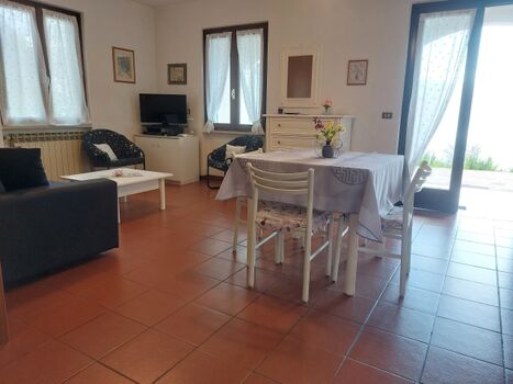 Wohn-Essbereich Apt. 1