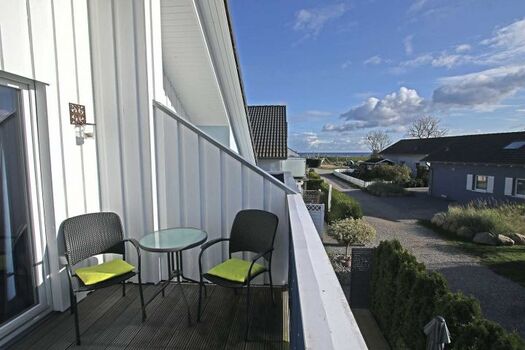 Herrlicher Blick übers Wasser vom Balkon