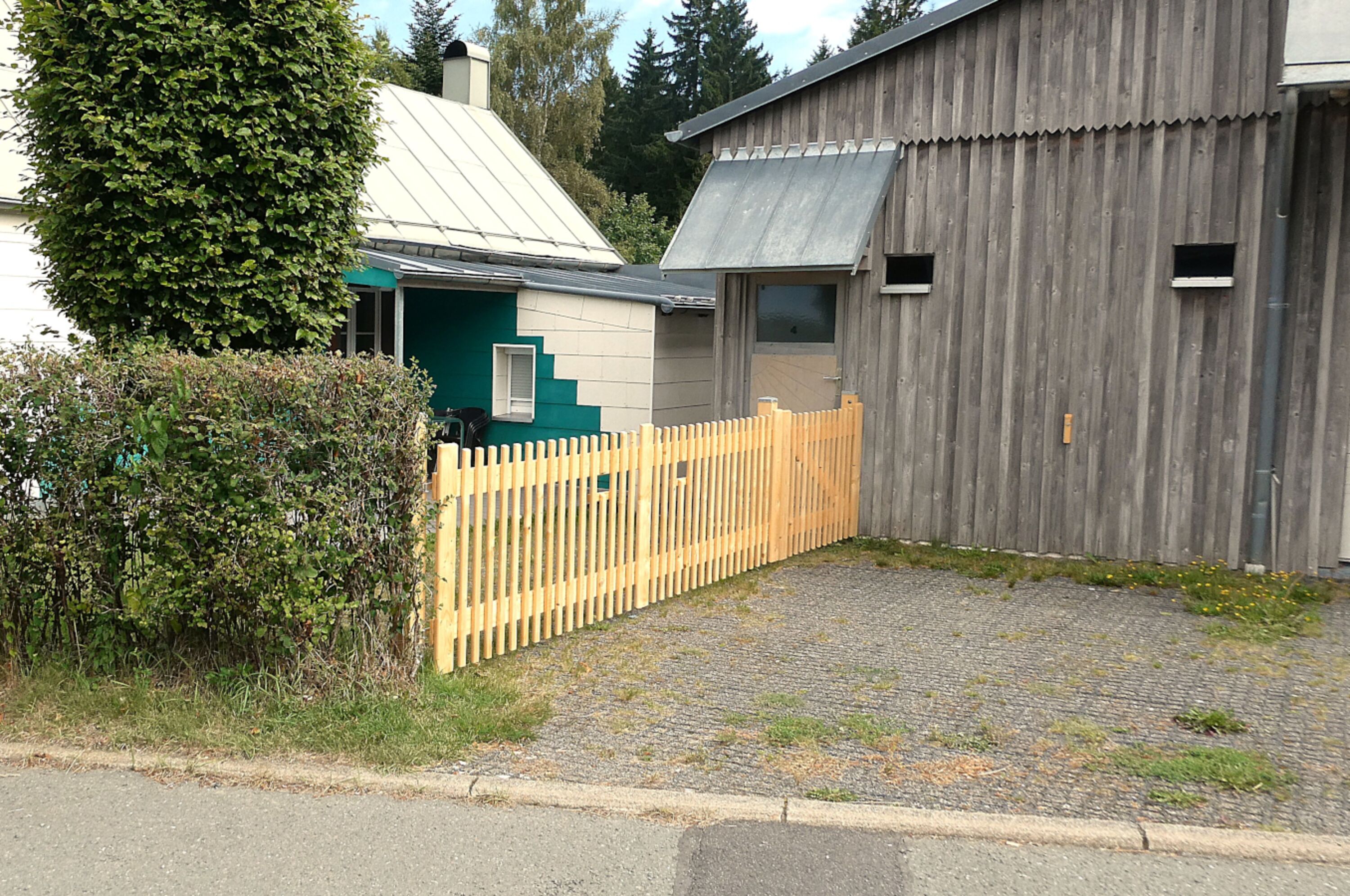 Parken auf PrivatGrund, direkt vor Ort