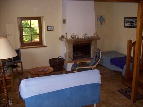 Wohnraum mit Warmluftkamin