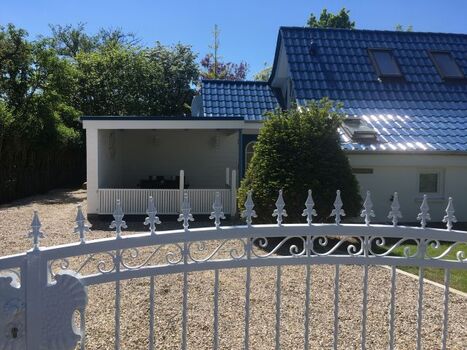 Vollständig eingezäunt