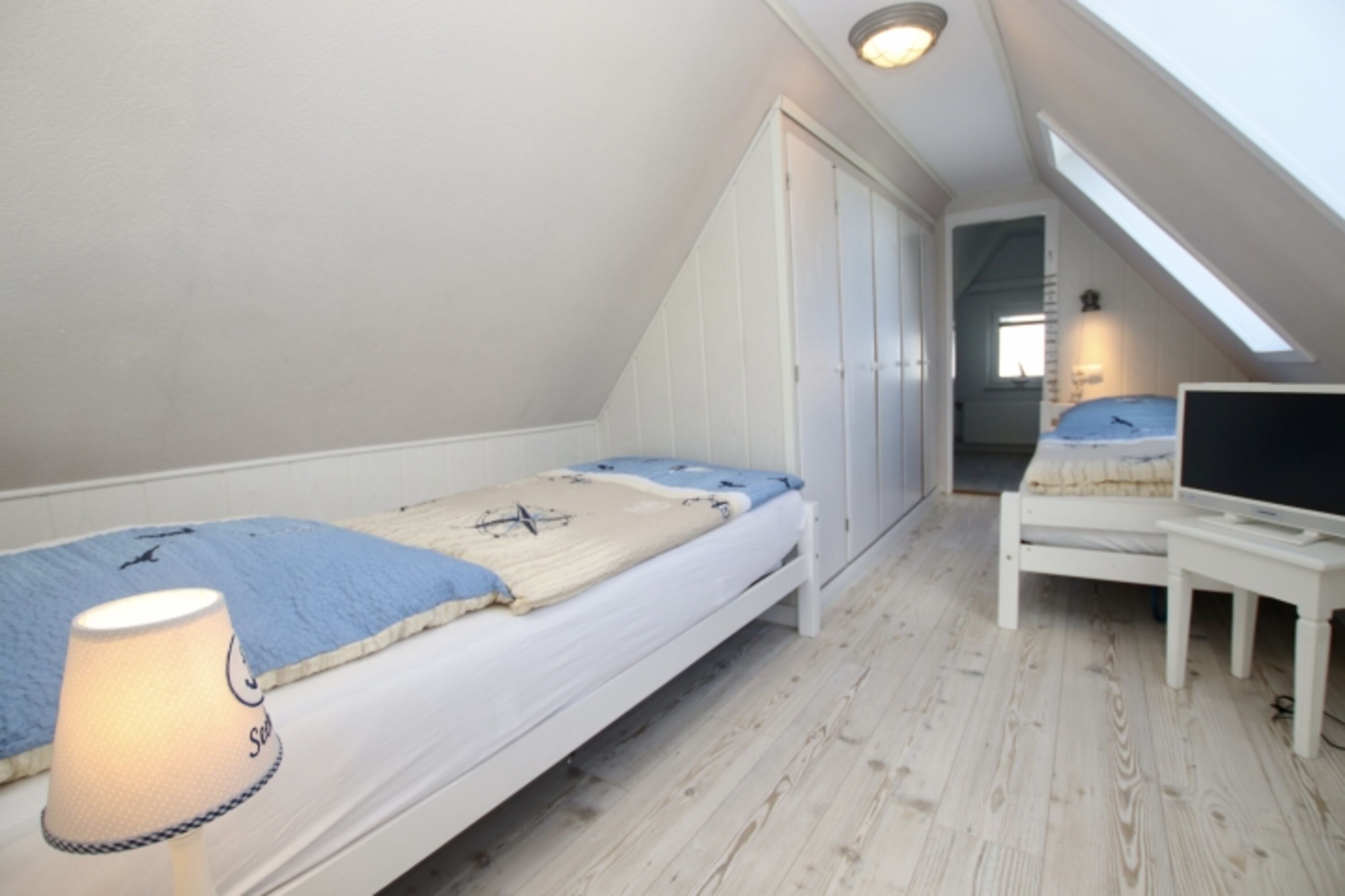 Das 2. Schlafzimmer im OG mit Einzelbetten