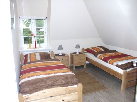 Schlafzimmer 2