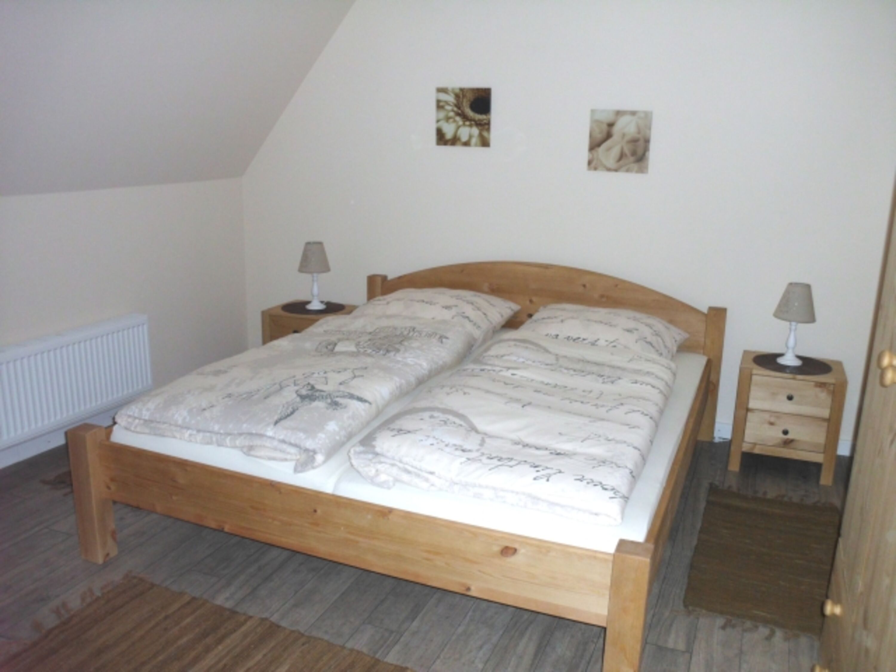 Schlafzimmer 1
