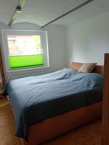 Schlafzimmer 1 (2)
