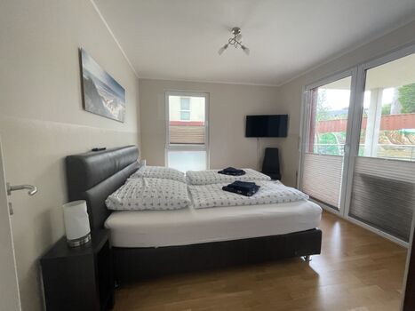 1. SZ mit Boxspringbett 160x200