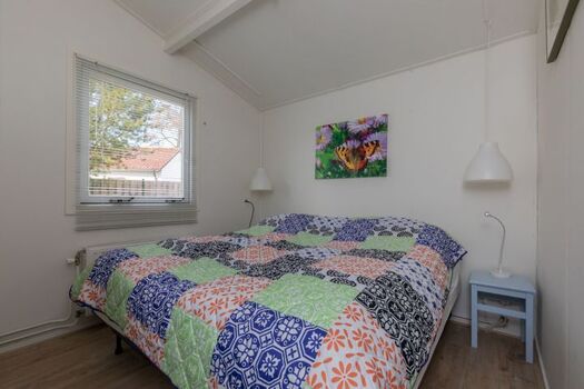 Schlafzimmer 1 mit Doppelbett