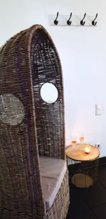 Strandkorb im Eingangsbereich