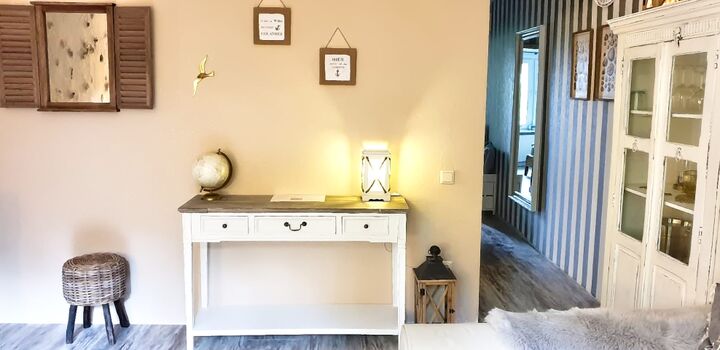 Arbeitstisch im Wohnbereich