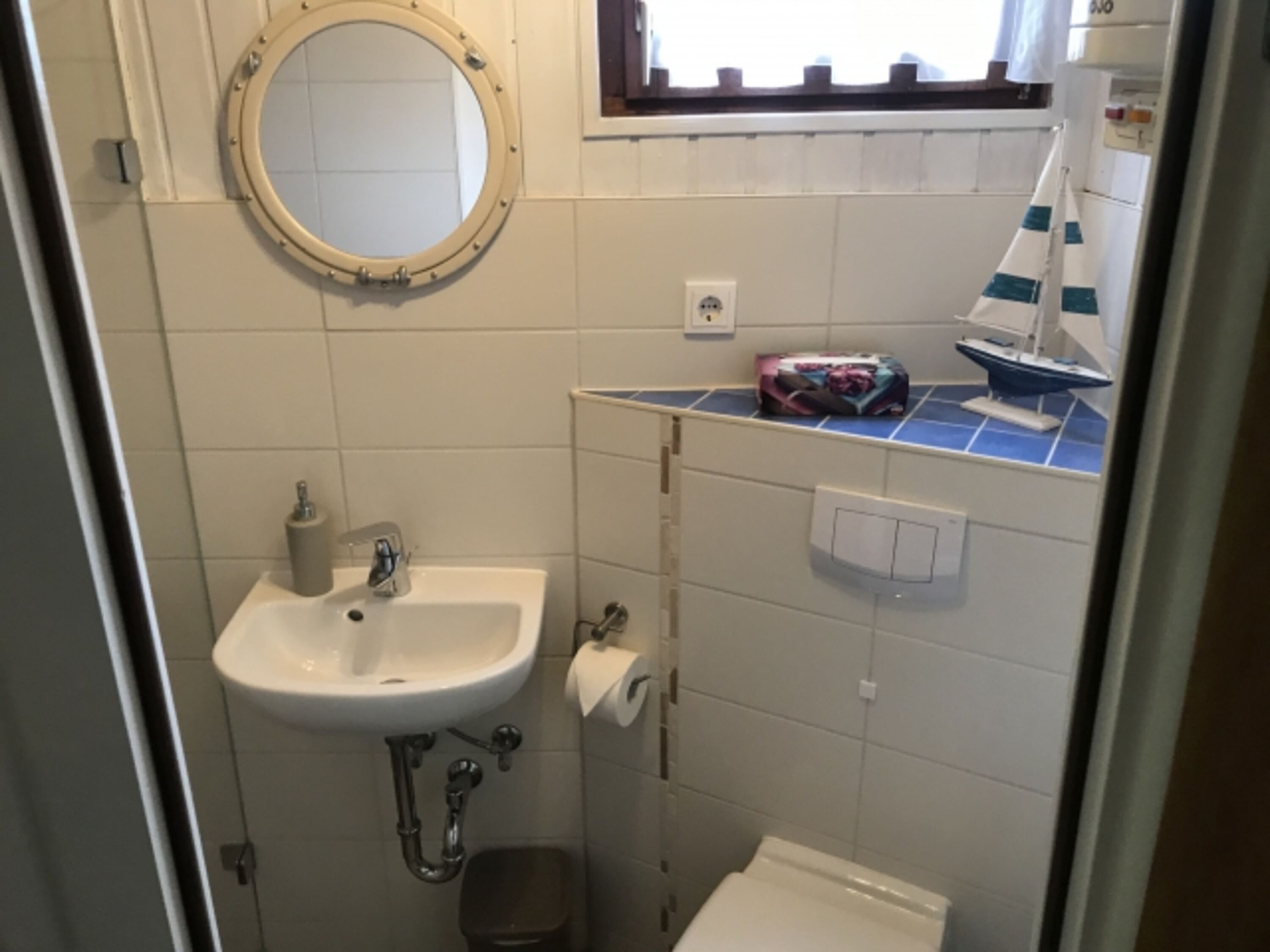 Dusch und WC Bereich