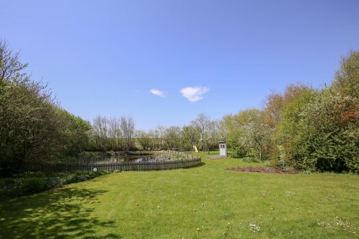 Haus am Deich - Dieser riesige Garten lädt zum toben ein ! 