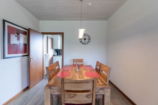 Haus am Deich - Esstisch für die ganze Familie 