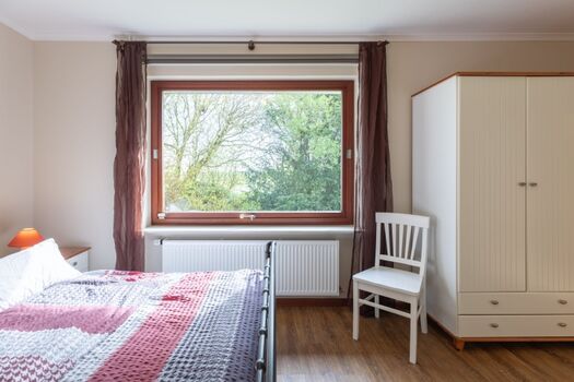 Haus am Deich - Lichtdurchflutetes Schlafzimmer 