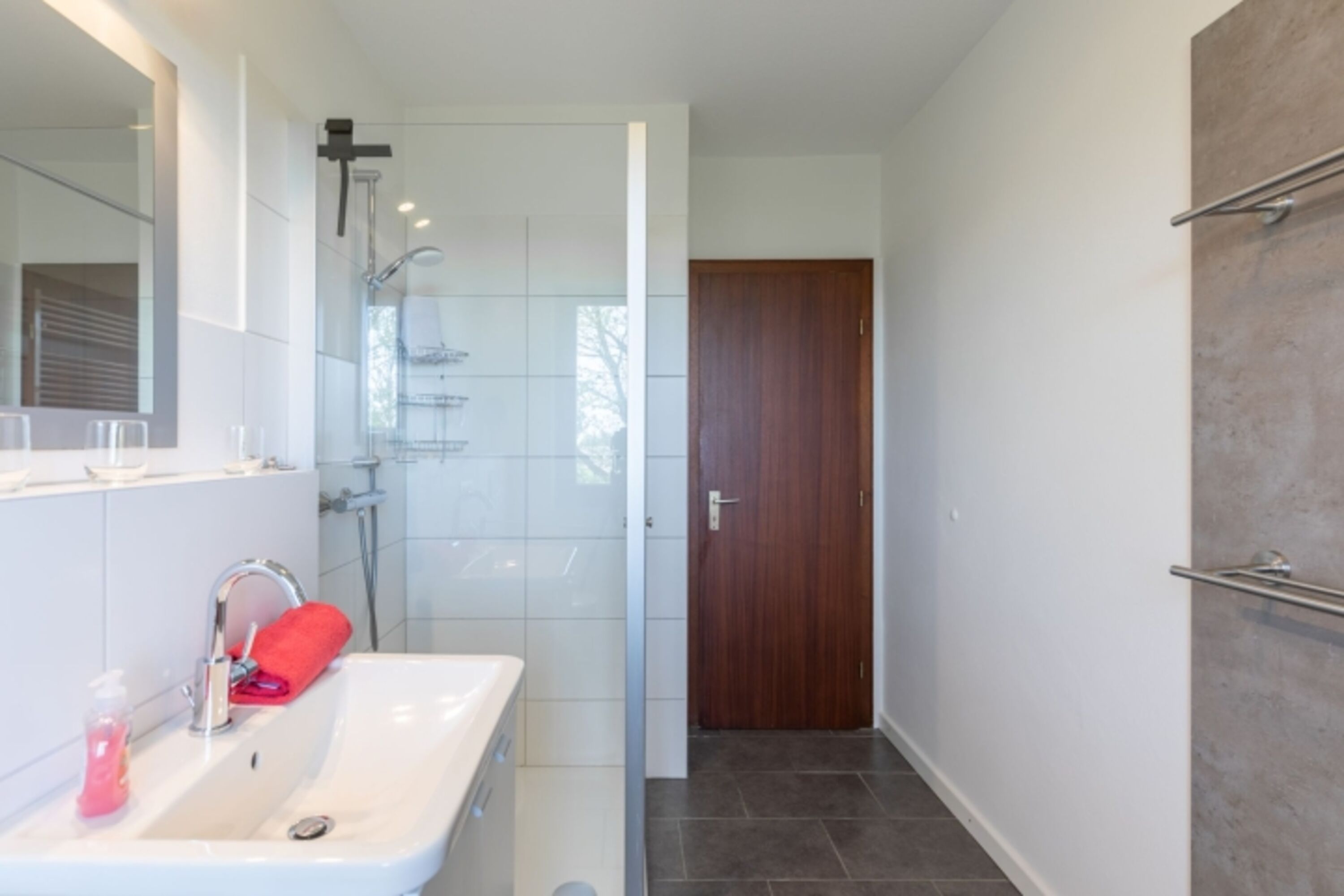 Haus am Deich - Modernes Duschbad