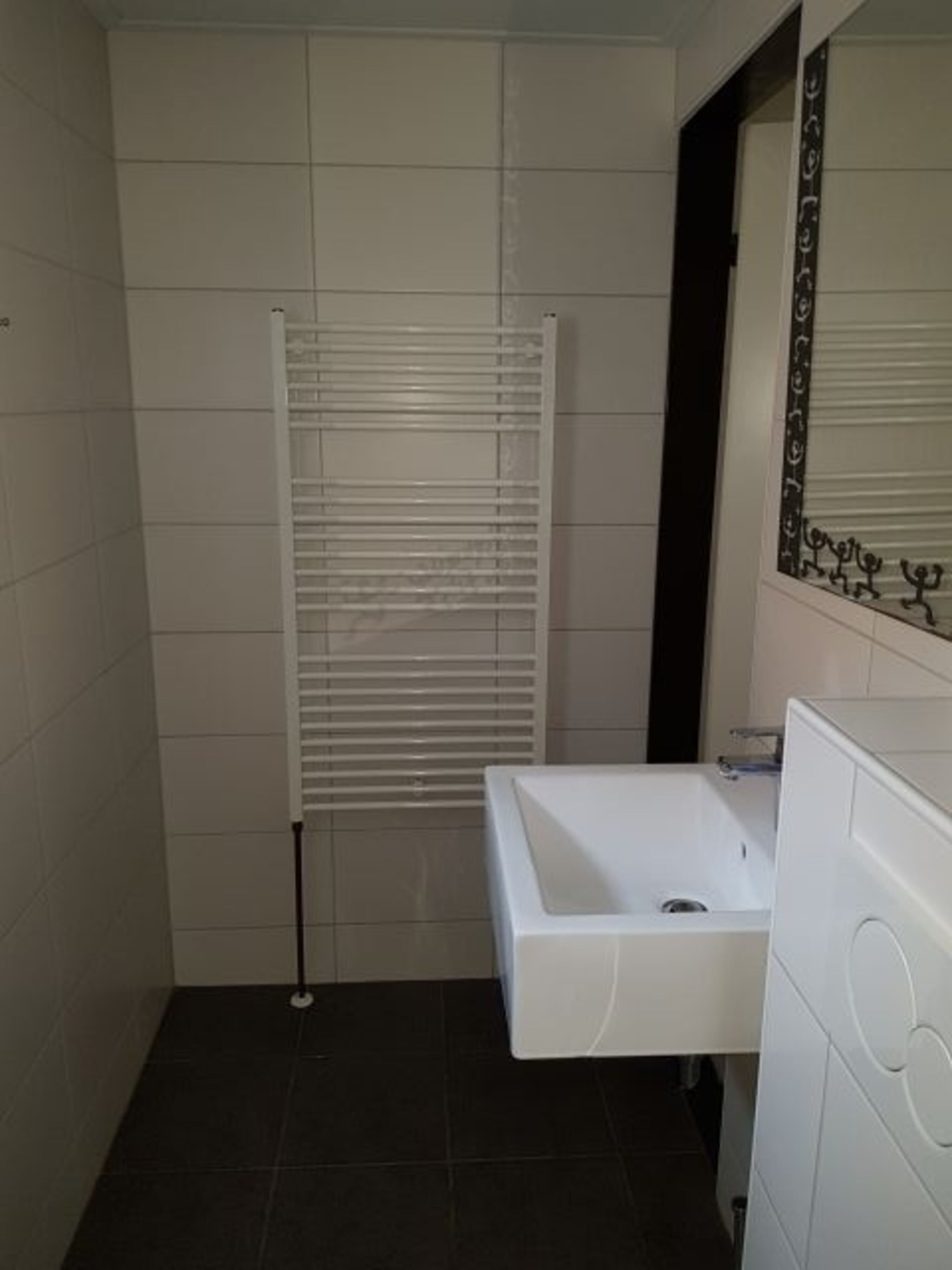 Bad mit Dusche und Wc