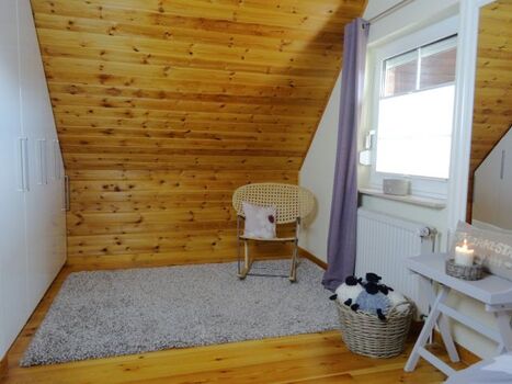 Großes Schlafzimmer