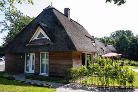Aussenansicht Haus Rainbow mit Terrassen