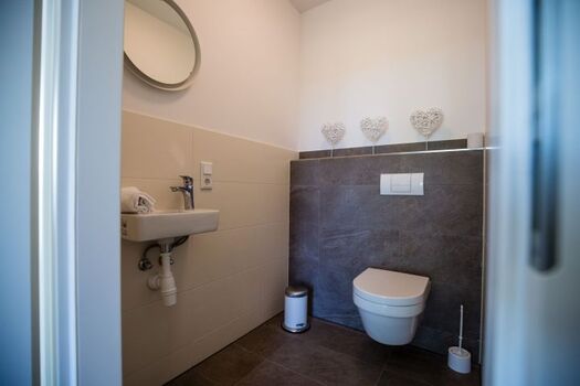 separates WC Wohnung Rainbow Nr.2