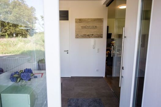 Eingangsbereich mit Garderobe Rainbow Nr.2