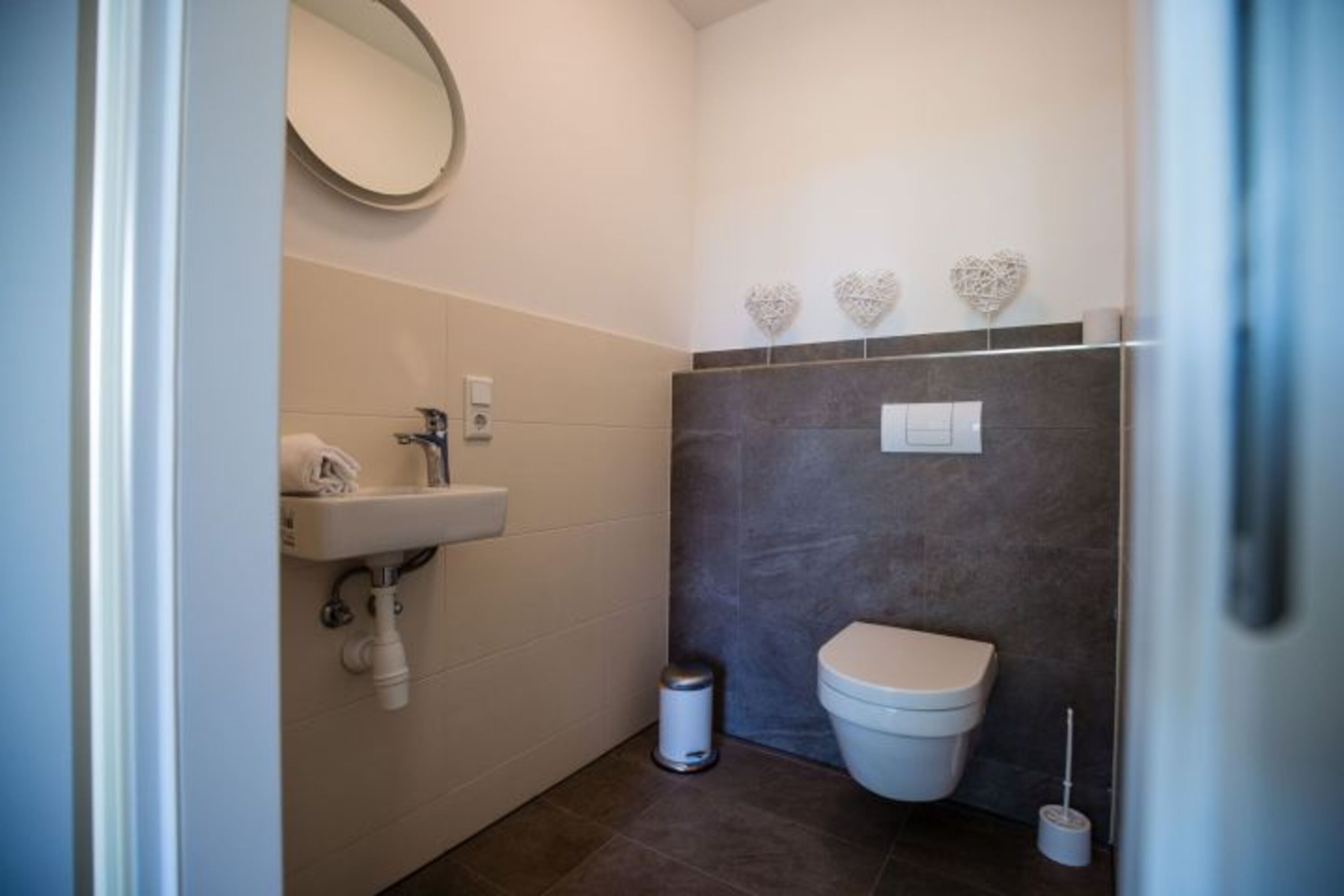 separates WC Wohnung Rainbow Nr.2