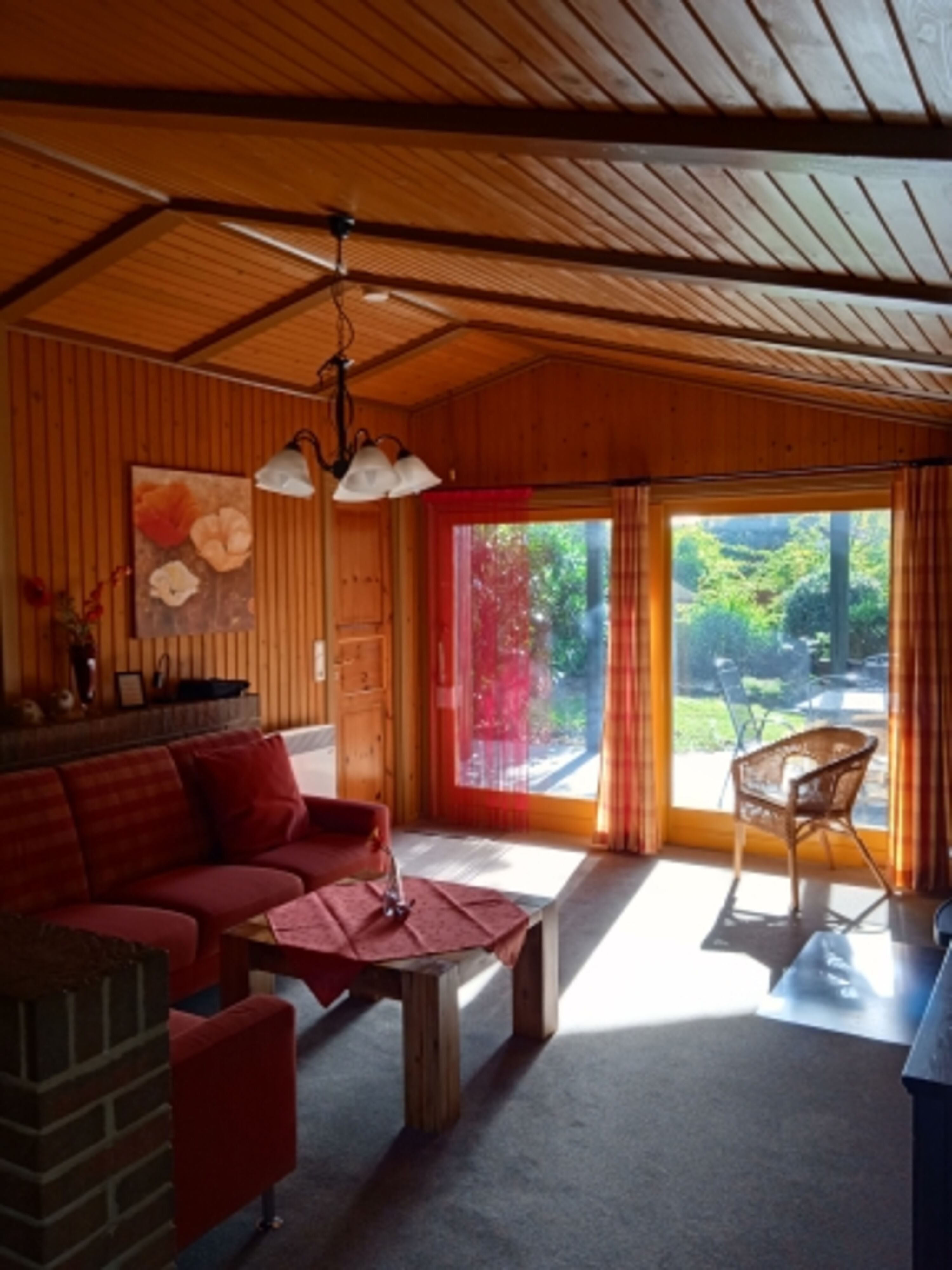 Direkter Zugang auf die Terrasse und in den Garten