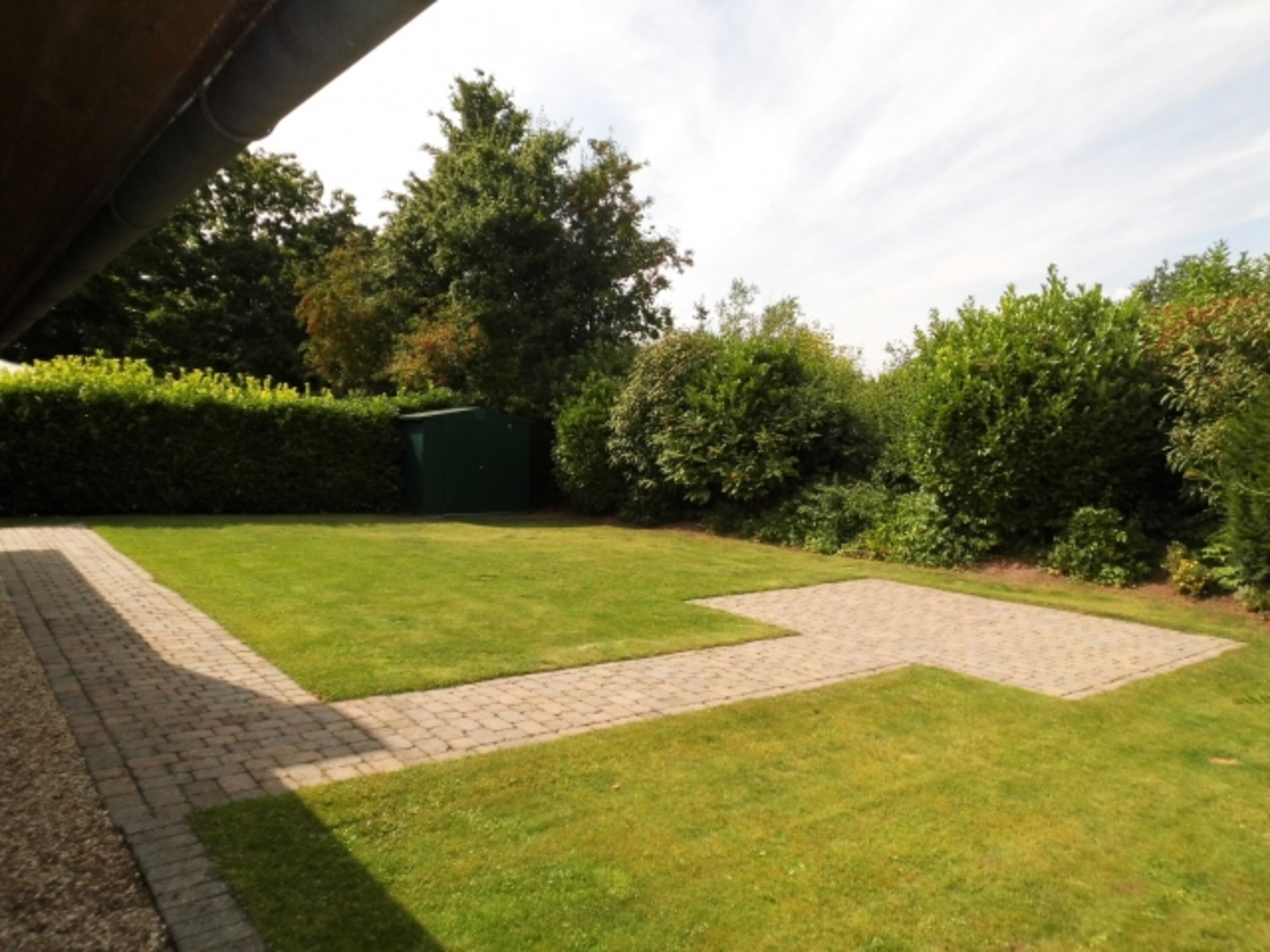 Schöner, großer Garten mit viel Platz