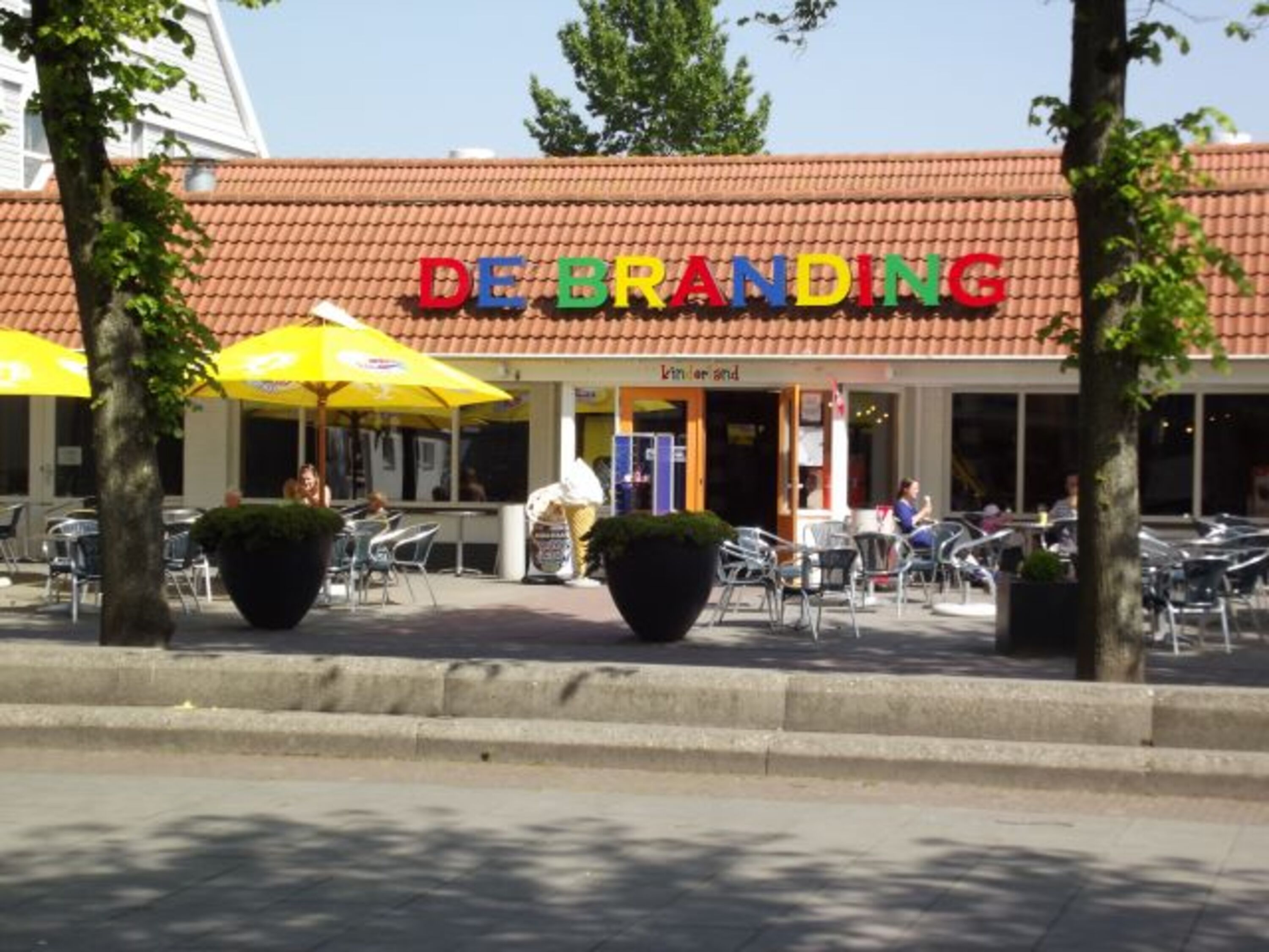 Snackbar im Zentrum des Parks