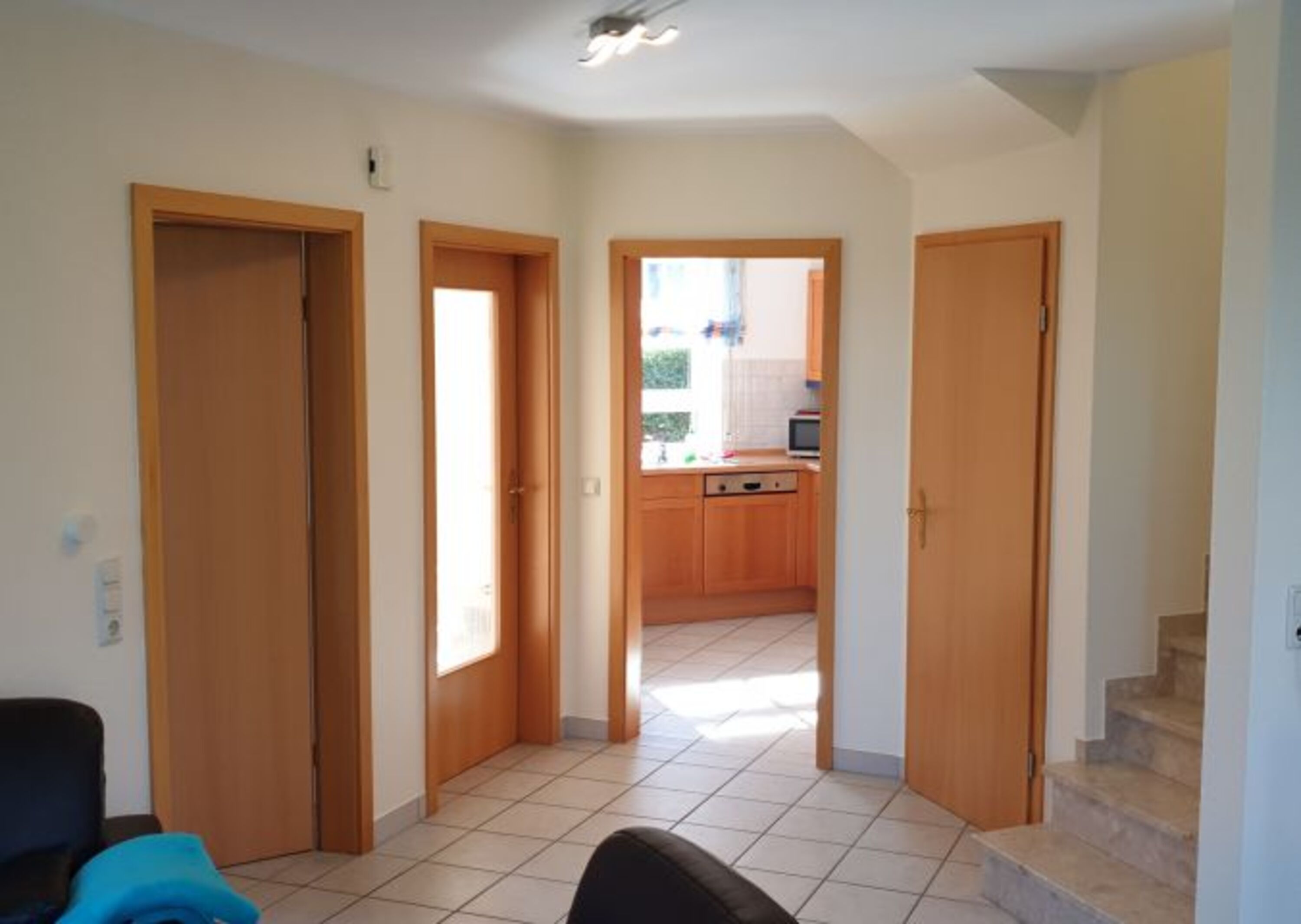 Blick vom Wohnzimmer Richtung Küche