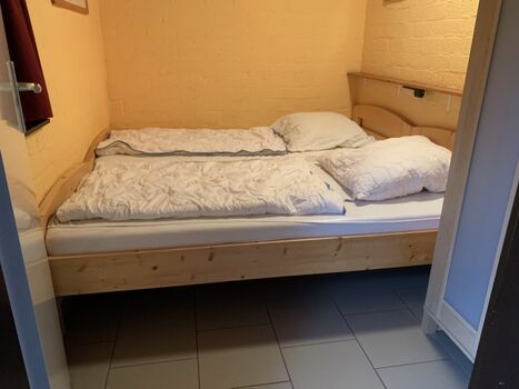 Schlafzimmer unten