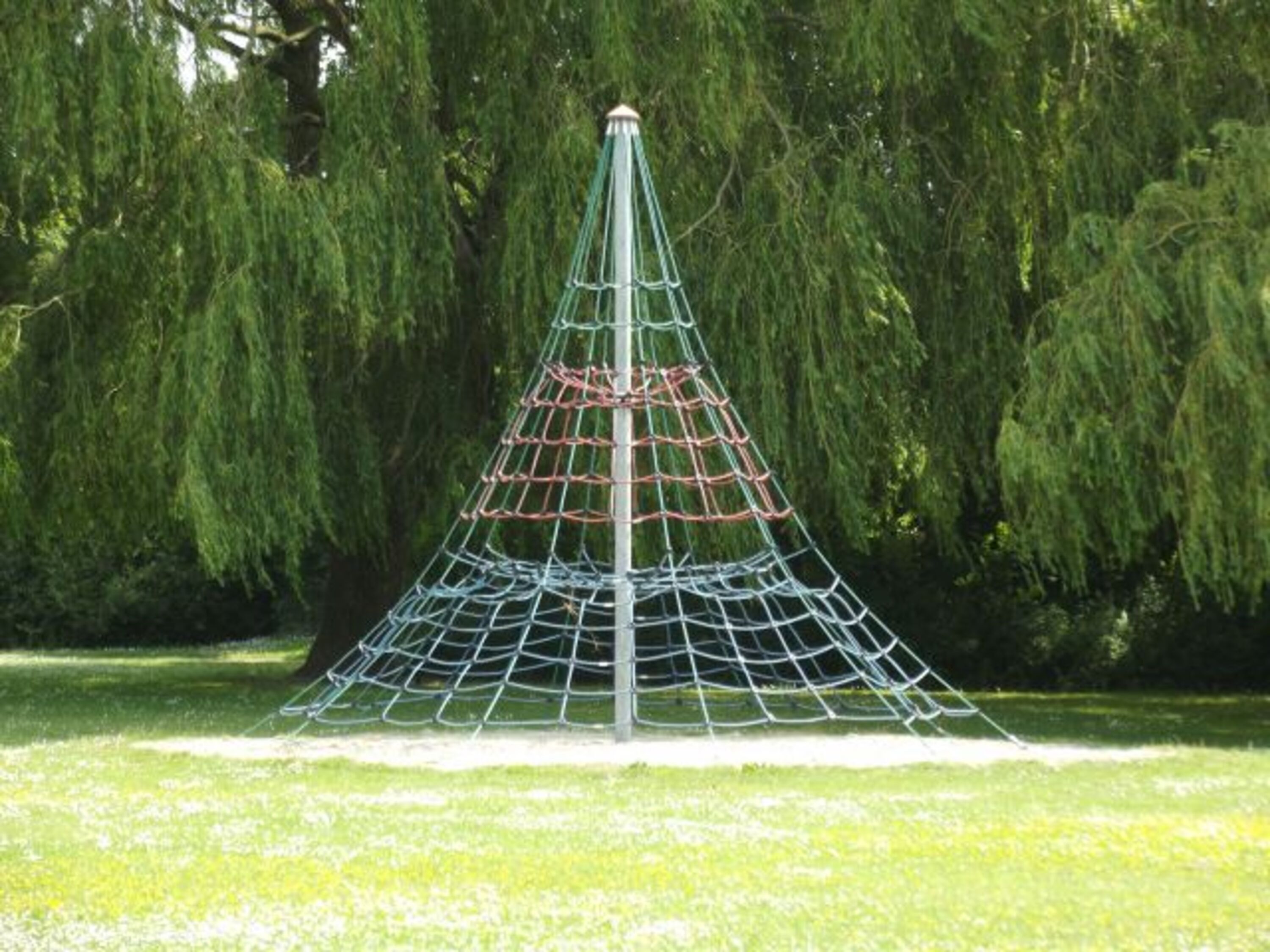 Kletterpyramide