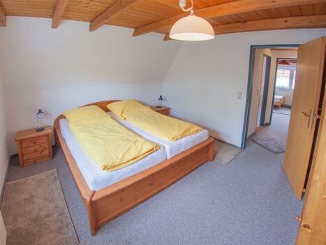 Das Schlafzimmer mit Doppelbett