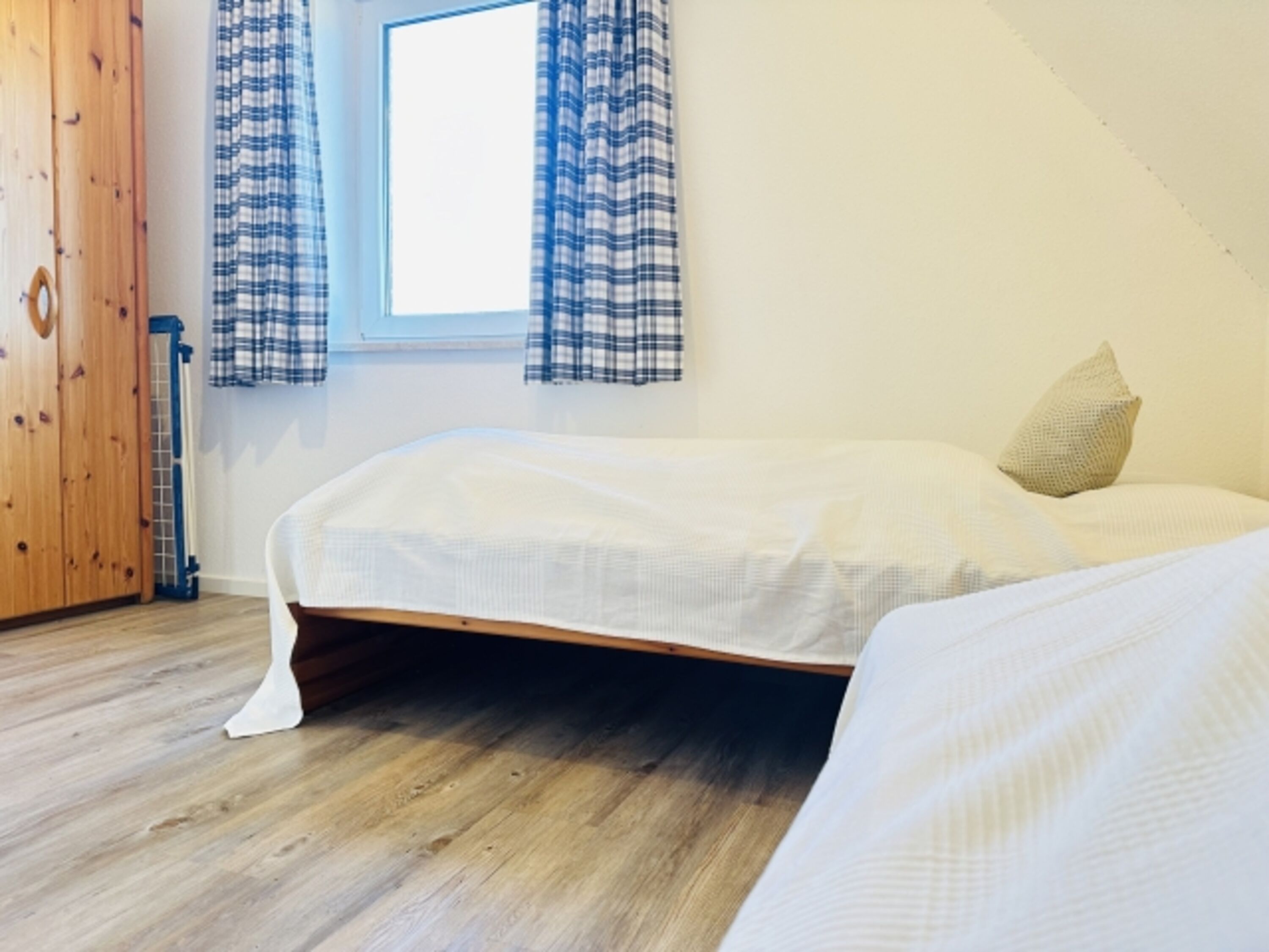 Schlafzimmer 2 