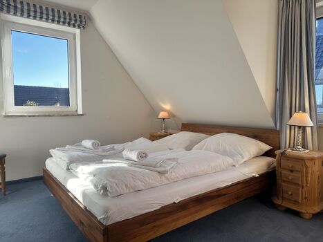 Schlafzimmer1