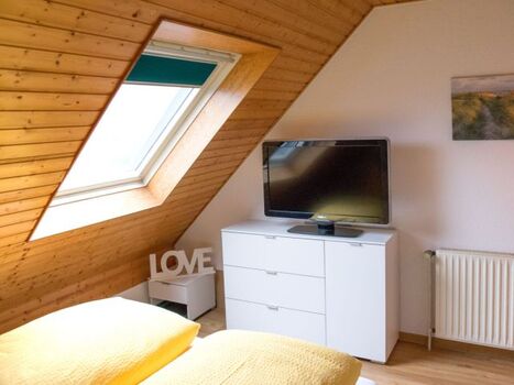 ... und zusätzlichem TV