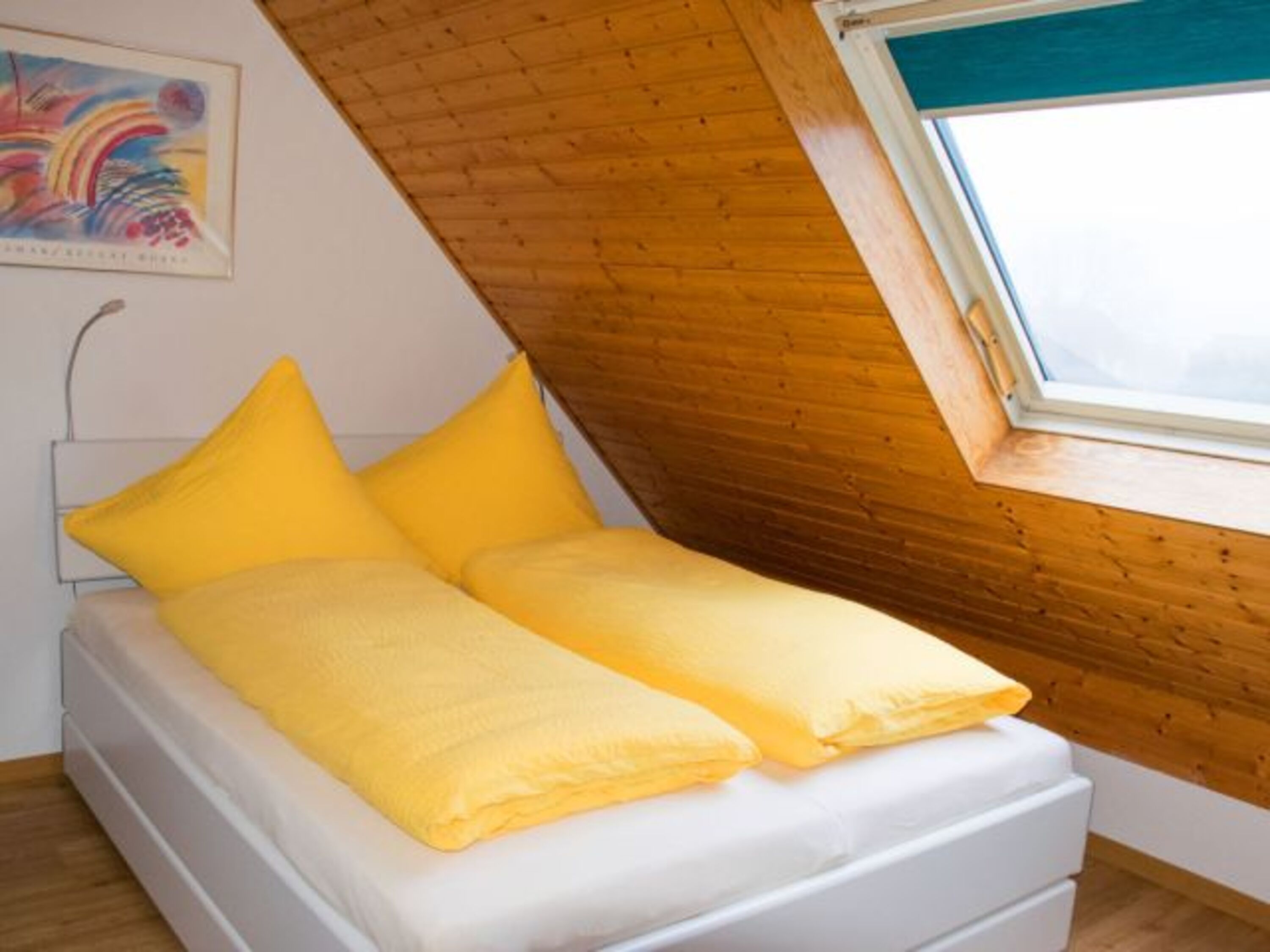 Schlafraum 1 mit Doppelbett...