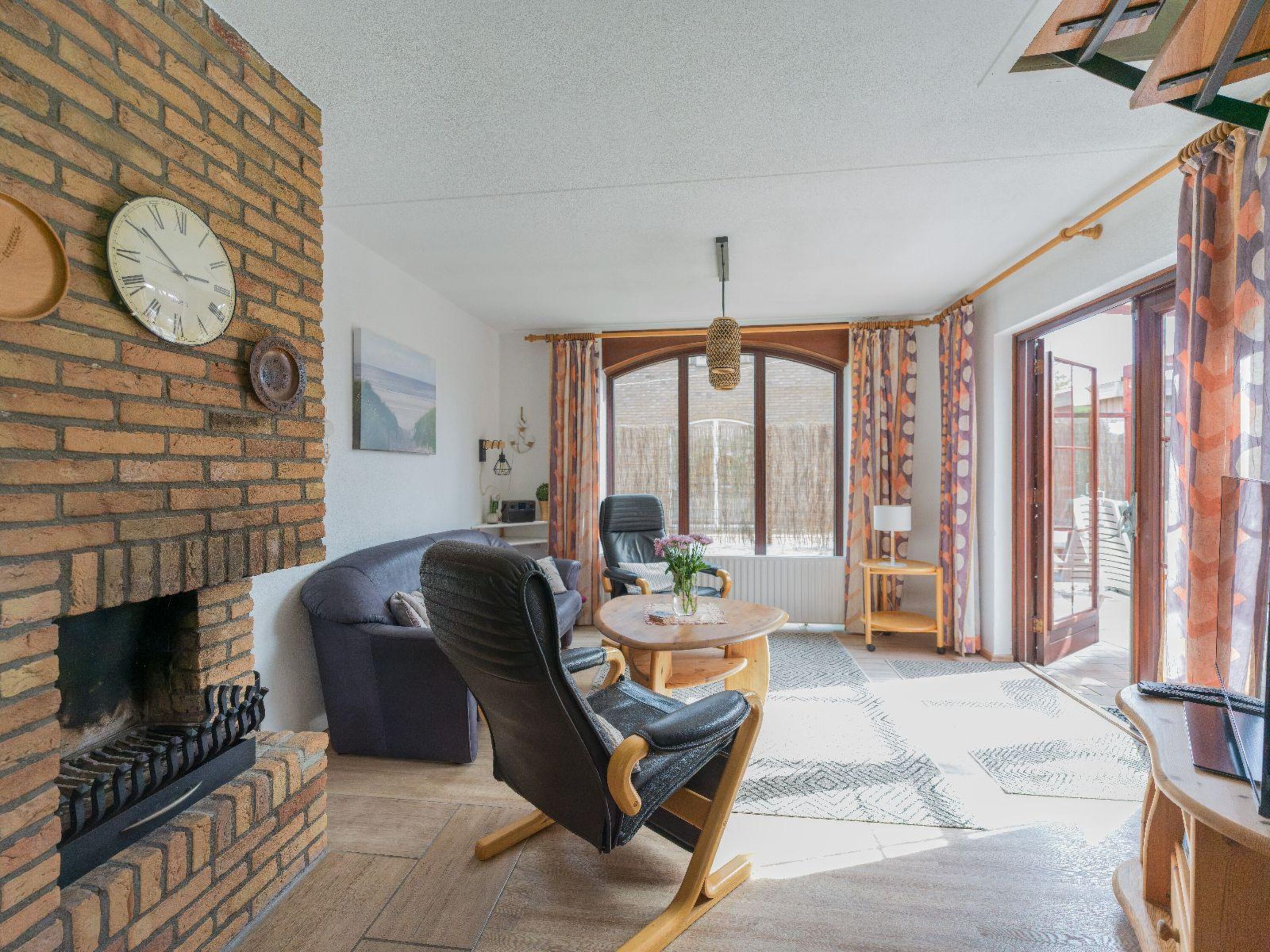 Die Sitzecke mit Kamin