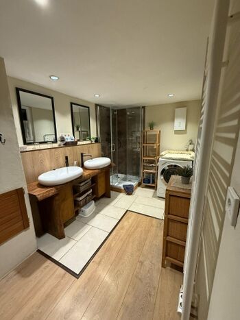 Bad mit Waschmaschine