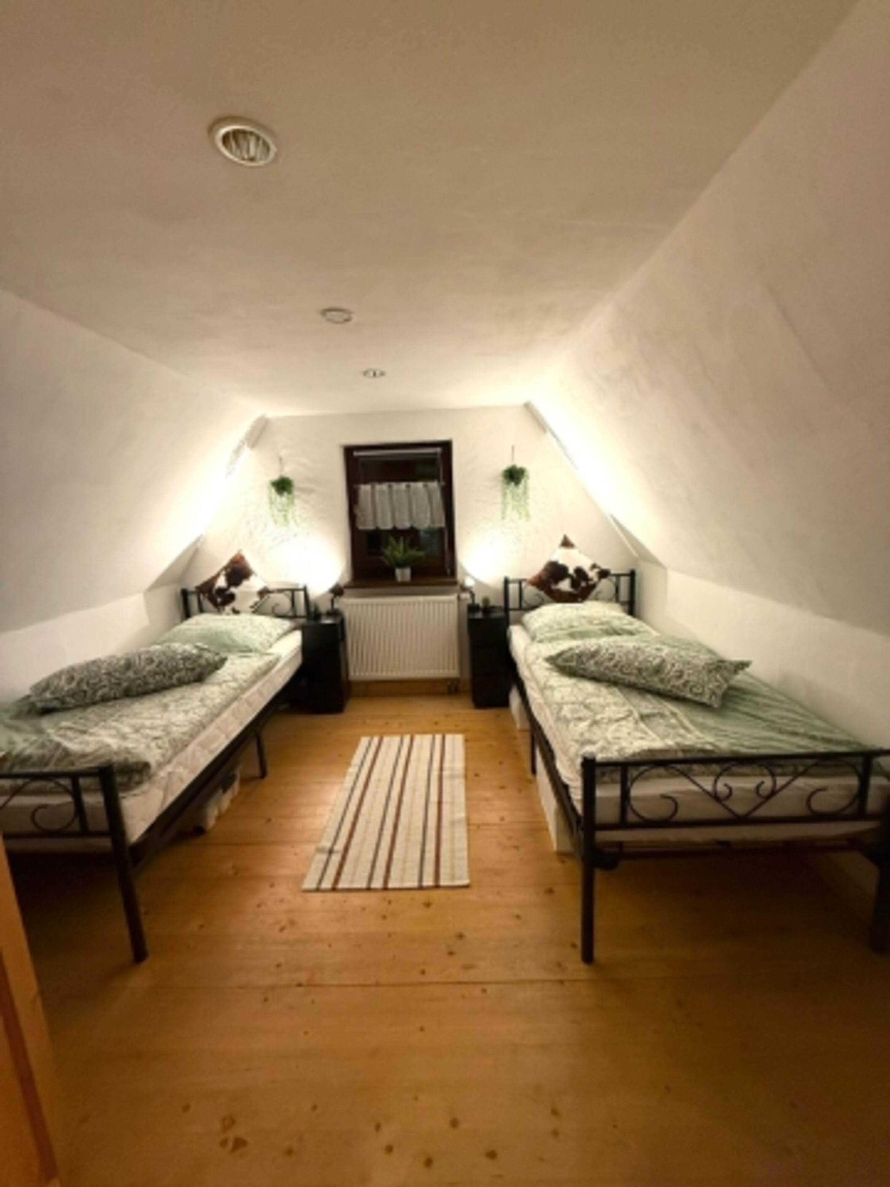 2. Schlafzimmer