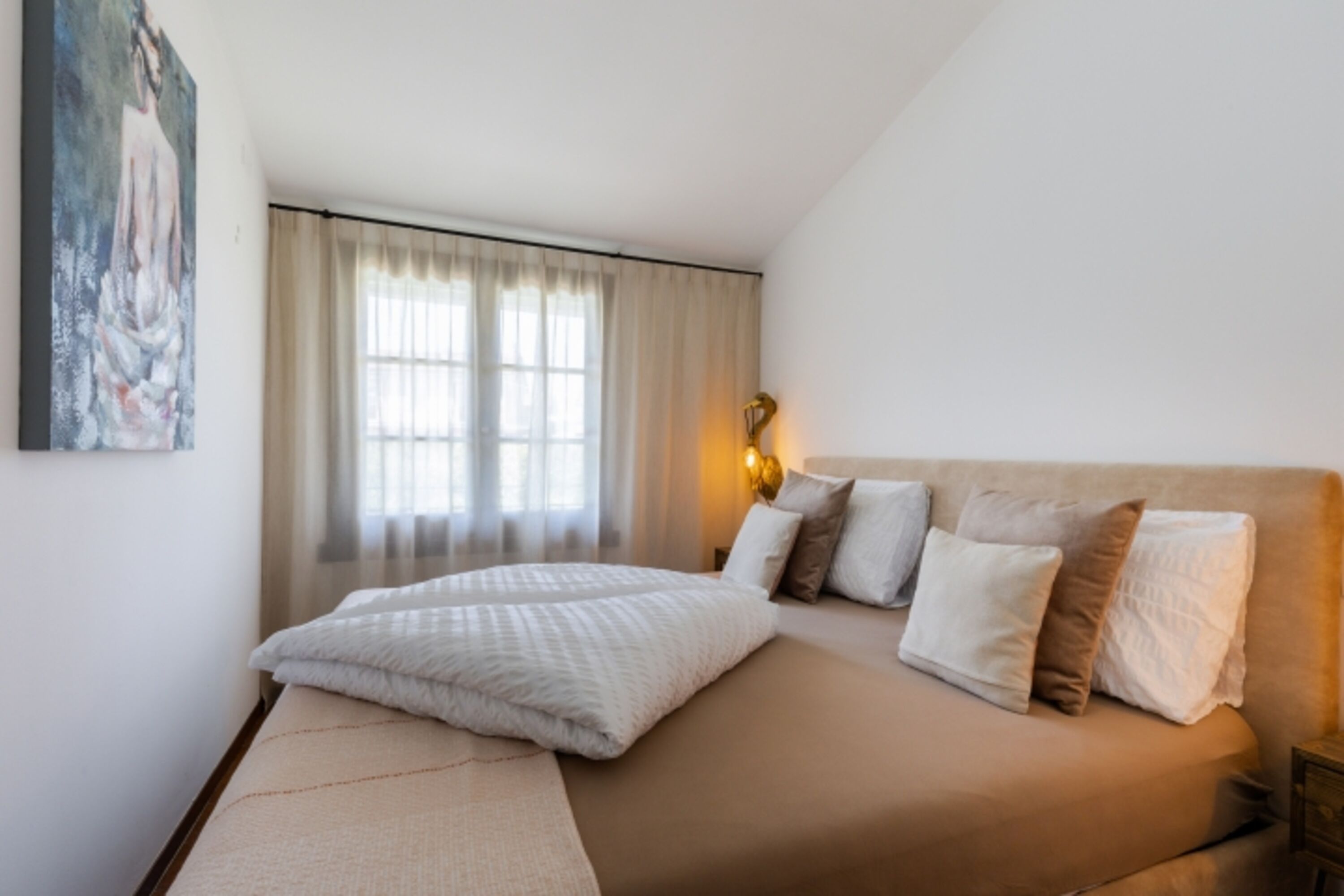 das Schlafzimmer
