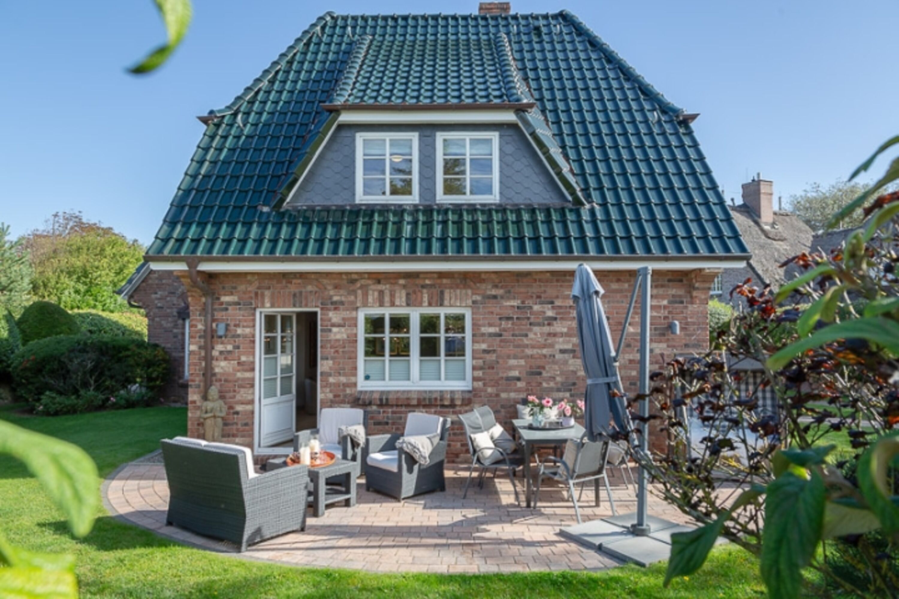 Terrasse mit Garten 
