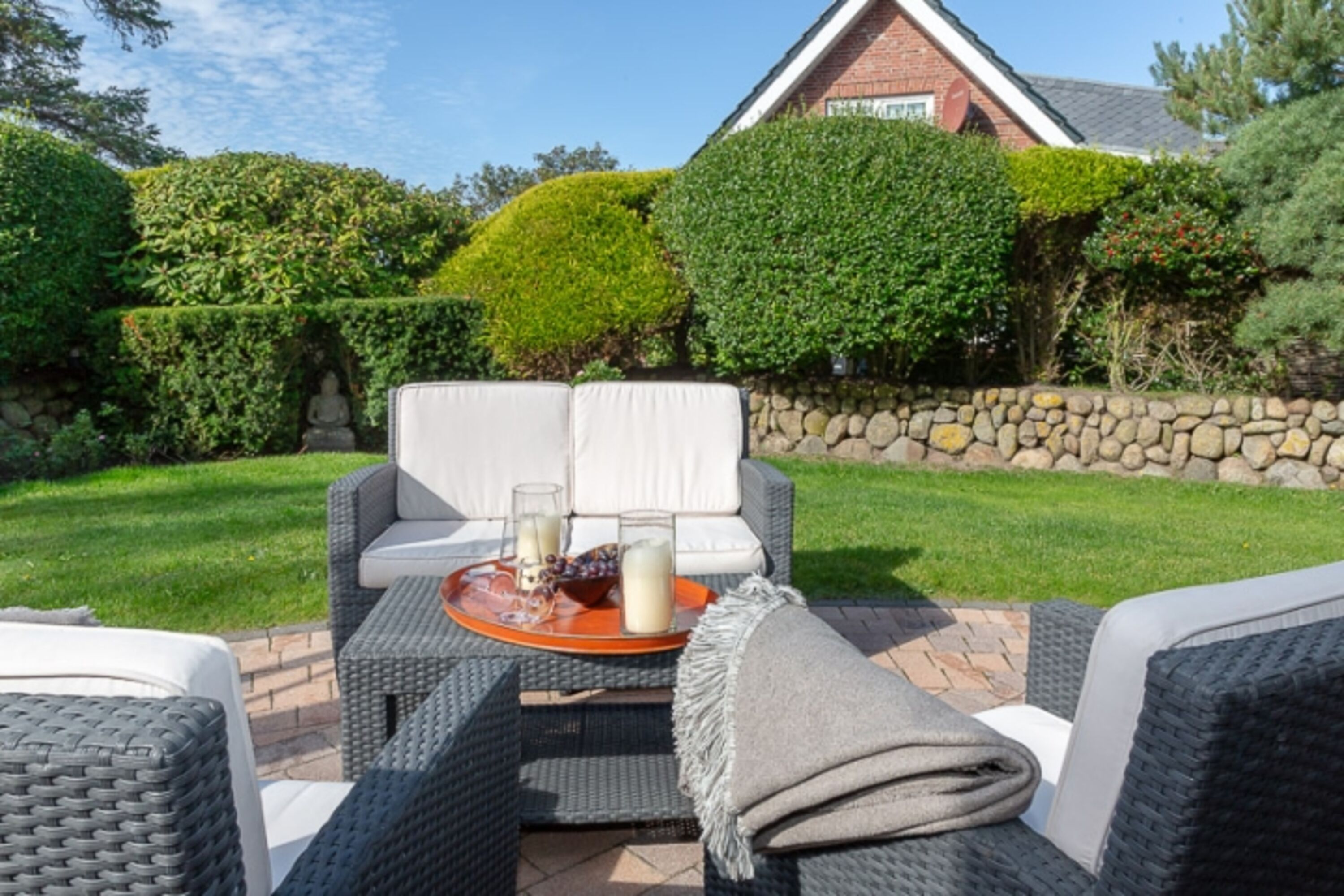 Terrasse mit Garten 