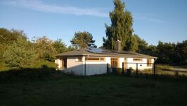 Bungalow mit eigenem hundesicher eingezäuntem Garten