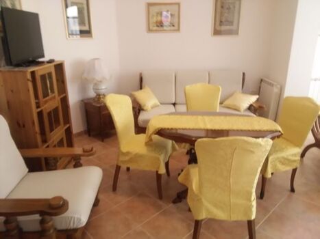 Tägliches Wohnzimmer wo 2 Personen sind